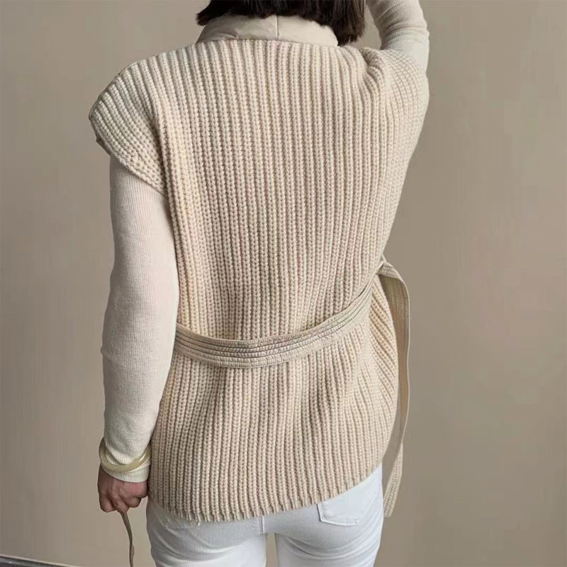 Nora Vatteret jakke til damer med slå om forstykke uden ærmer og quiltning, billede 4